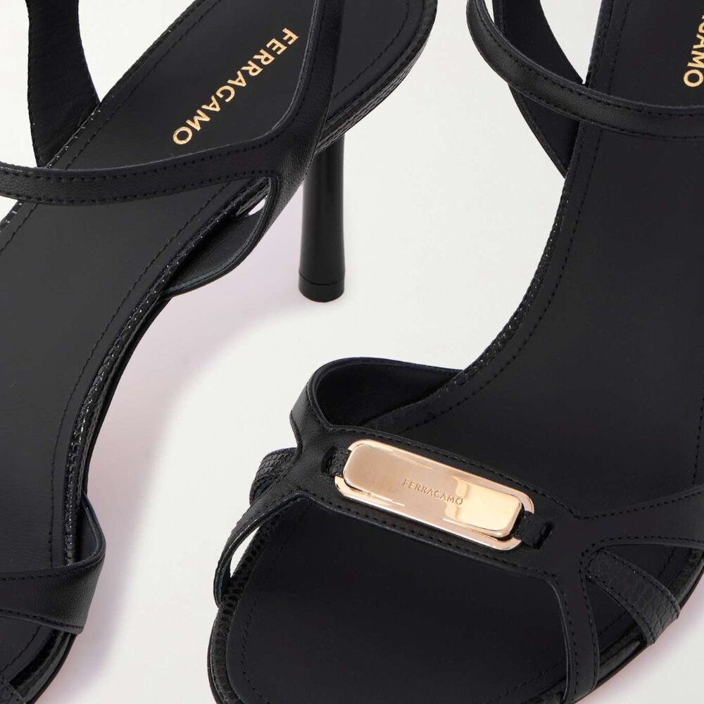 SALVATORRE FERRAGAMO HEELS SIZE 8.5